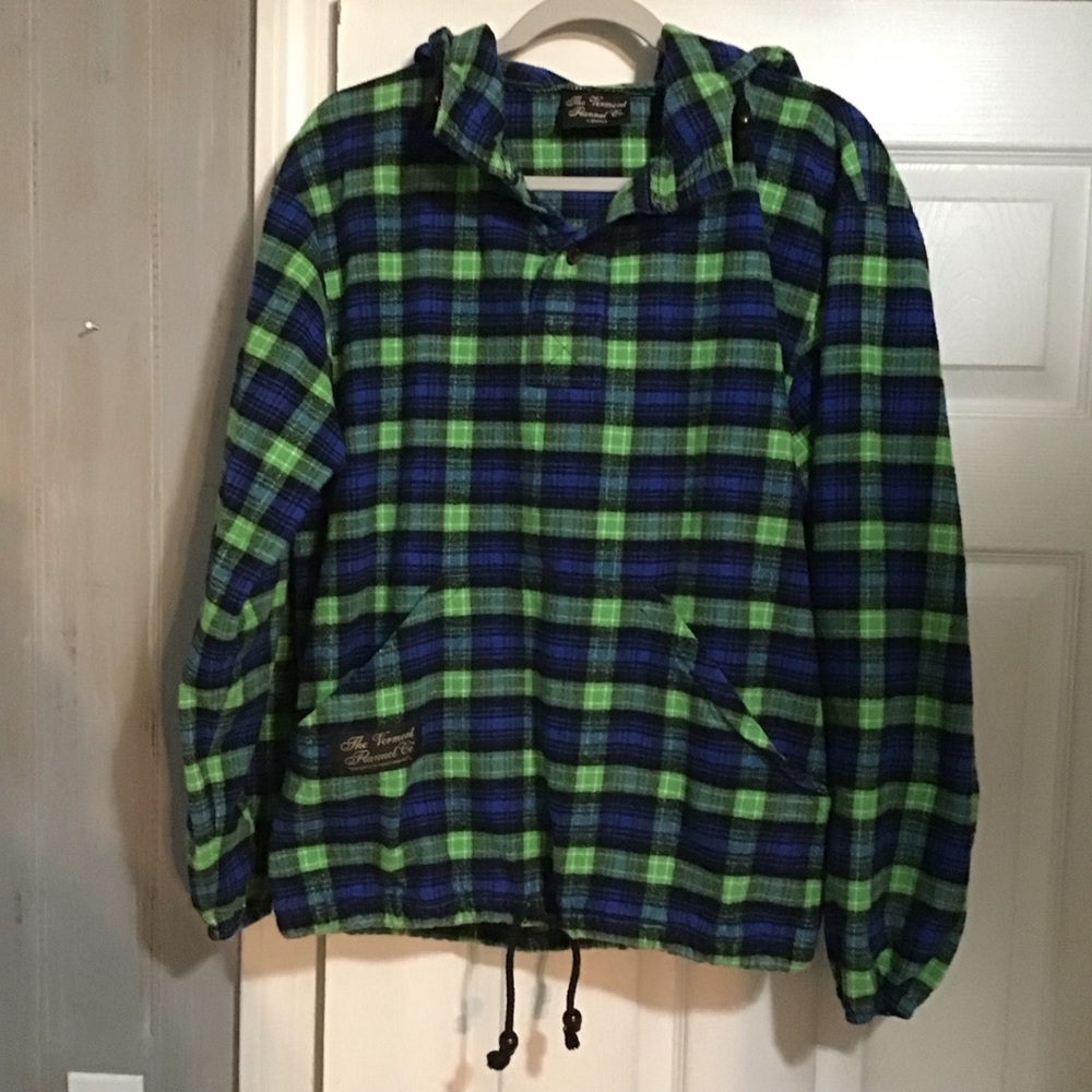 The Vermont Flannel Company Men’s Pullover Flannel Hoodie. Green & Blue Plaid XS